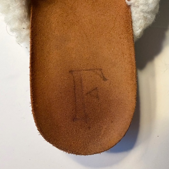FLATTERED- Lou Teddy Cozy Shearling Slide Sandals in Cream - Picture 5 of 7